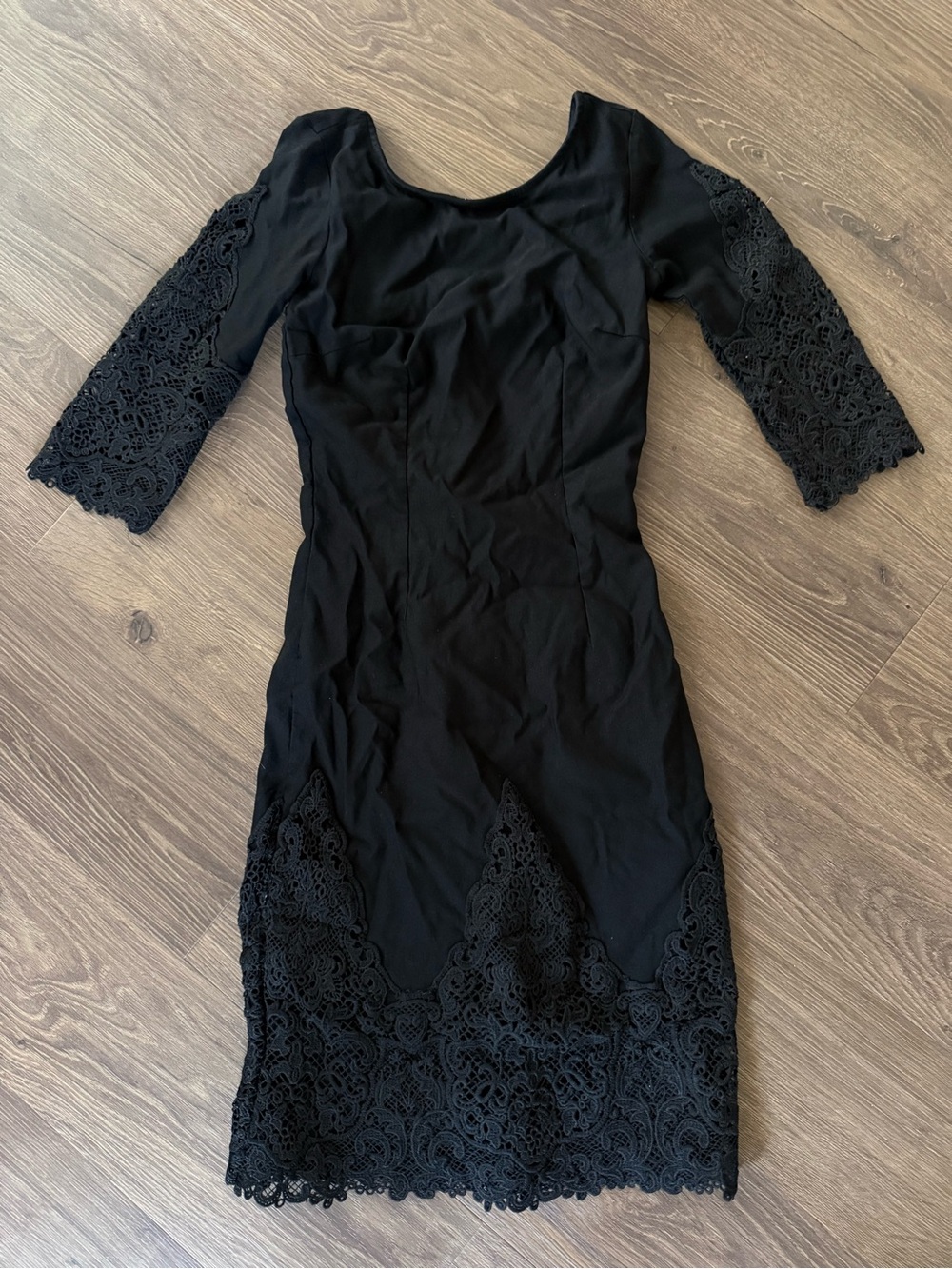 Lulus Elegant Black Lace-Trim Sheath Dress tight and cute size small